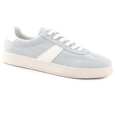 Women's casual shoes