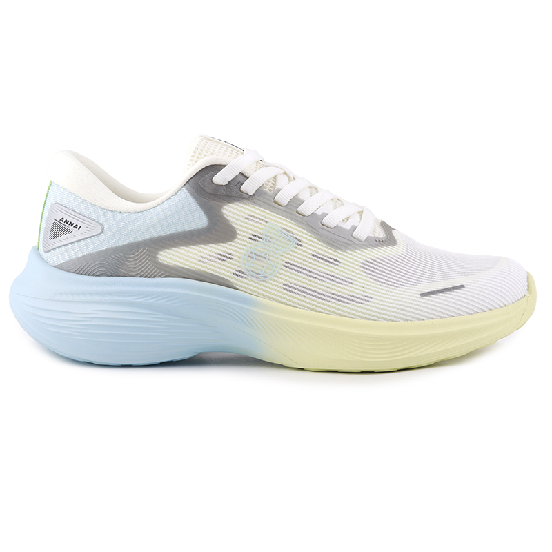 Women's sport shoes