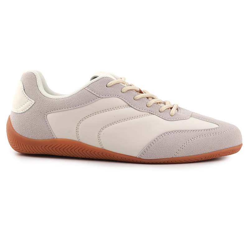 Women's casual shoes