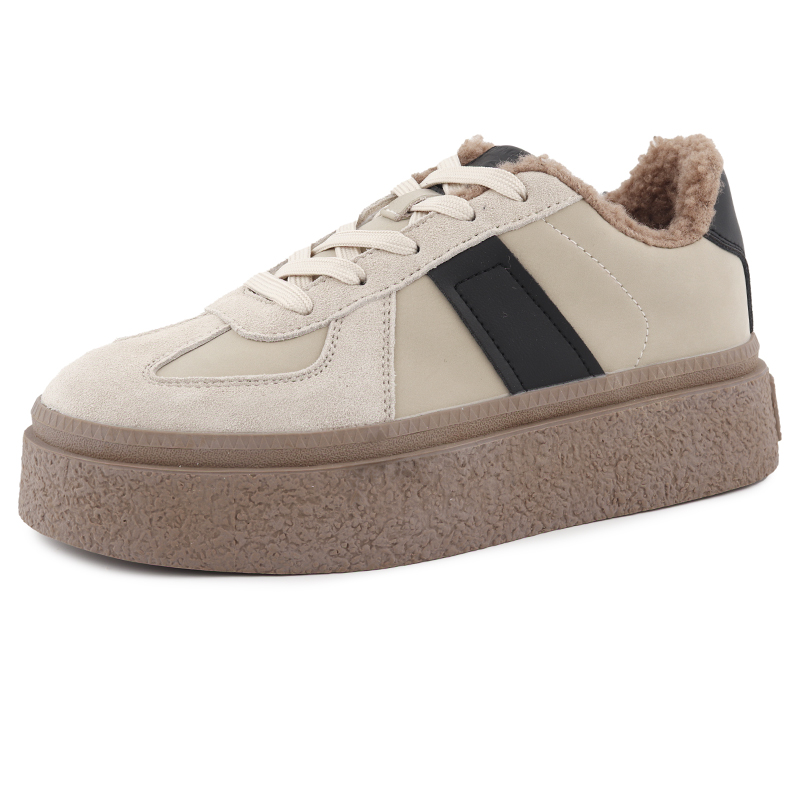 Women's Casual Shoes